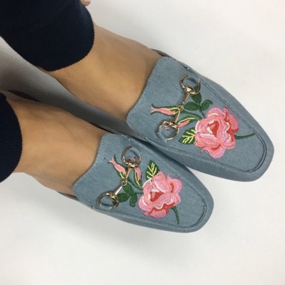 DEMIN FLORAL EMBROIDERED MULE FLATS - Picture 2 of 6
